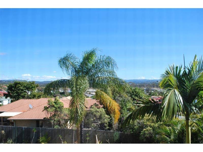 Parkwood QLD 4214