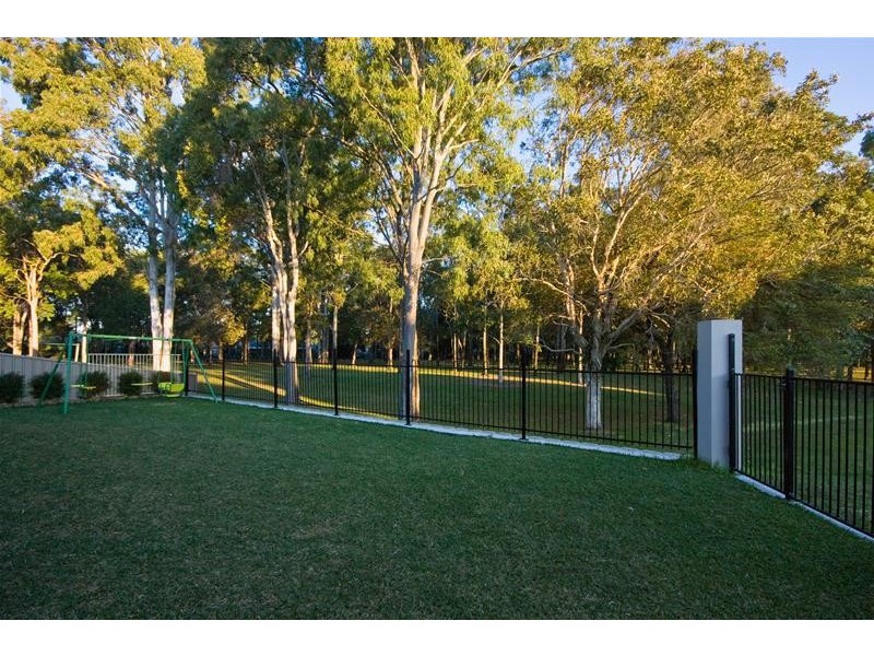 Paradise Point QLD 4216