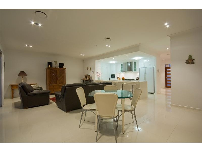 Paradise Point QLD 4216