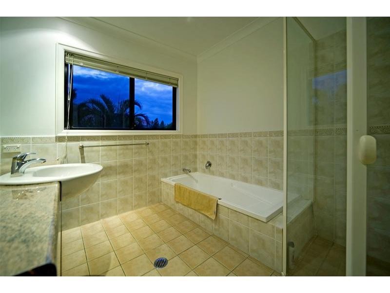 Hope Island QLD 4212