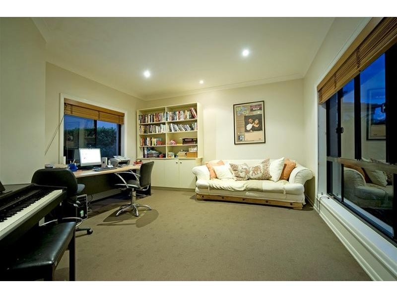 Hope Island QLD 4212