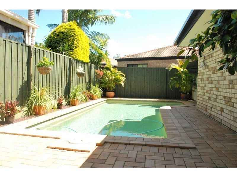Coombabah QLD 4216