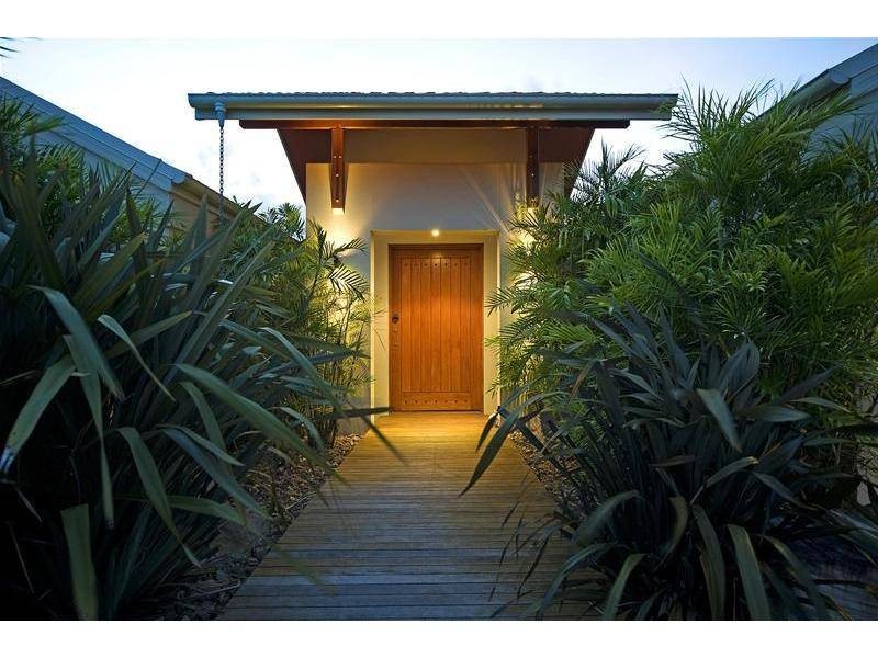 Hope Island QLD 4212