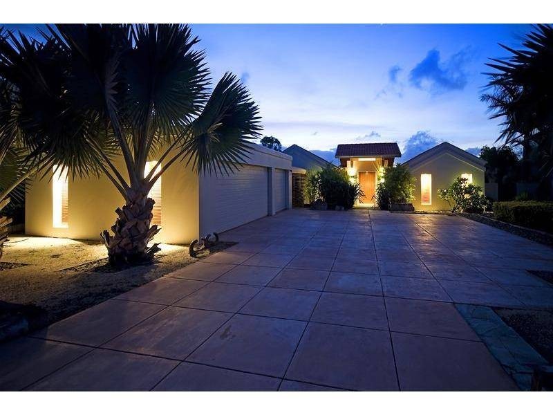 Hope Island QLD 4212