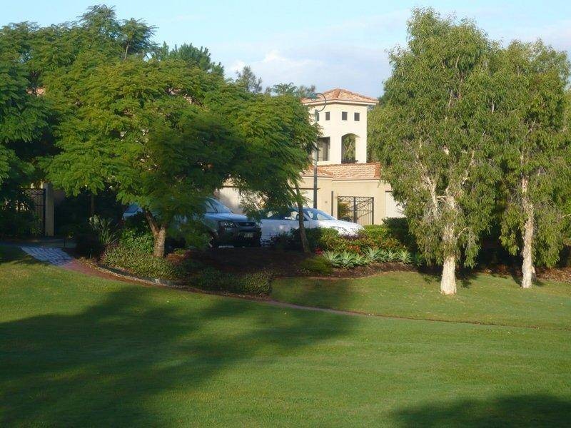 Hope Island QLD 4212