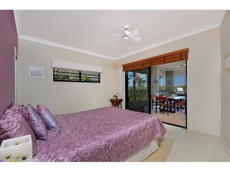 62 Boykambil Road, Hope Island QLD 4212