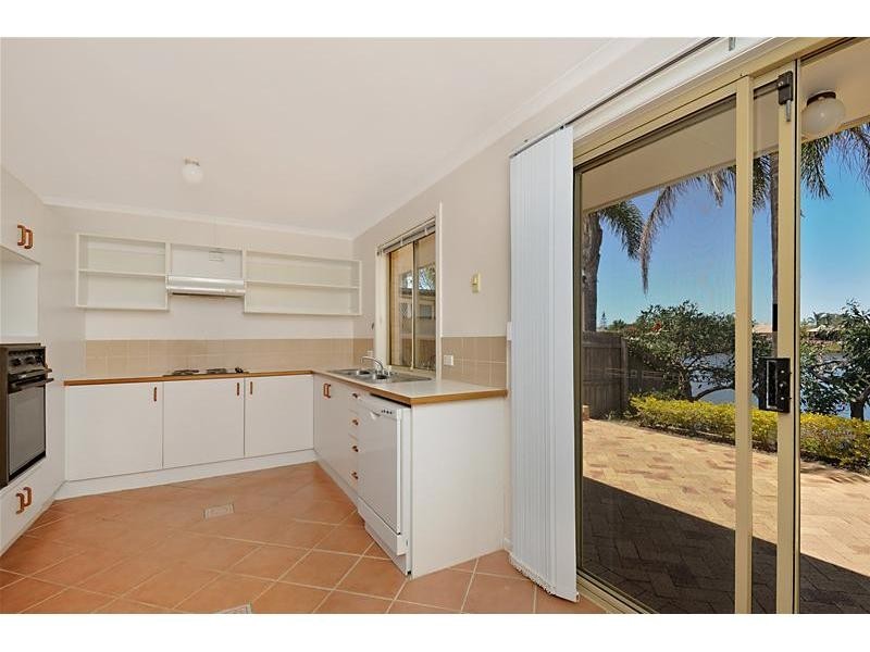 1/10 Possum Crescent, Coombabah QLD 4216