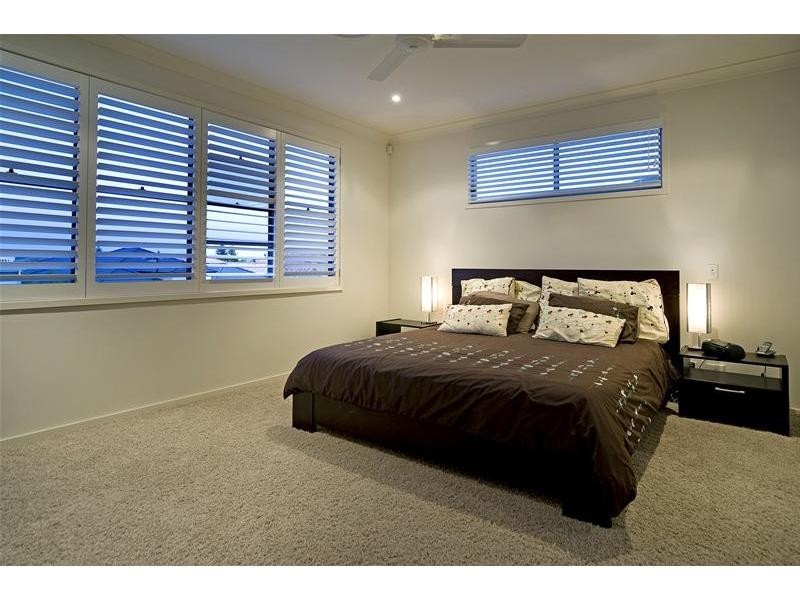 Hope Island QLD 4212