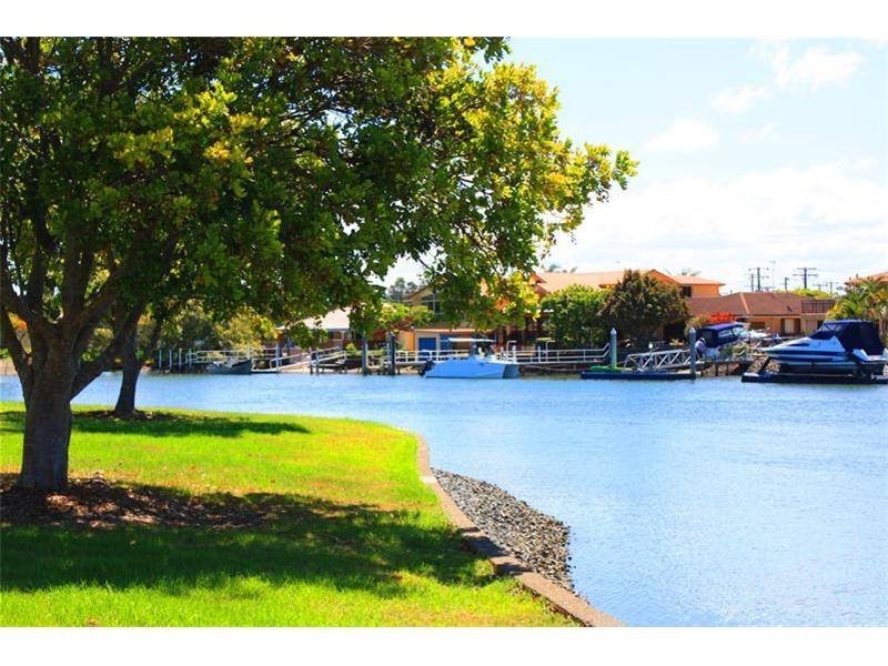 Biggera Waters QLD 4216