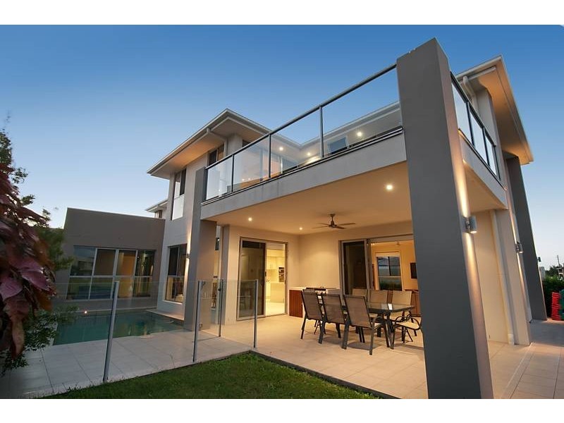 6188 Bolsena Circuit, Hope Island QLD 4212