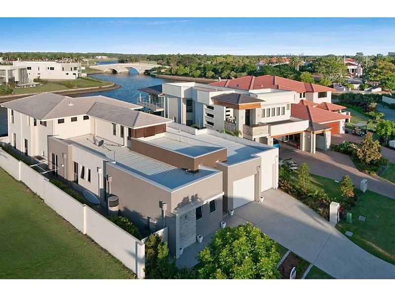 6188 Bolsena Circuit, Hope Island QLD 4212