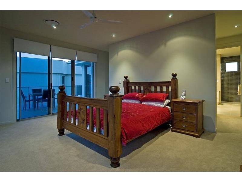 6188 Bolsena Circuit, Hope Island QLD 4212