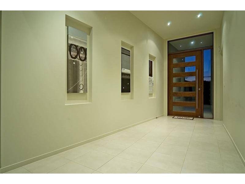 6188 Bolsena Circuit, Hope Island QLD 4212