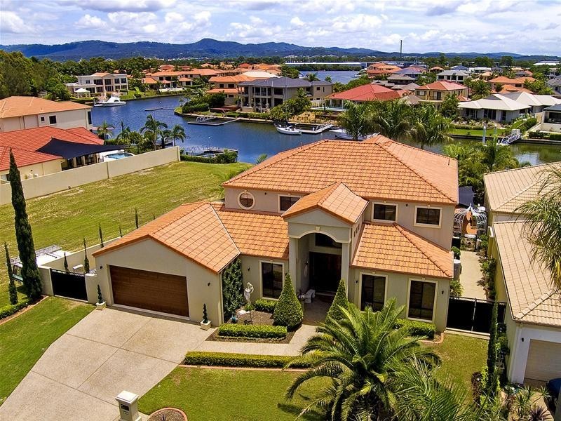 Hope Island QLD 4212