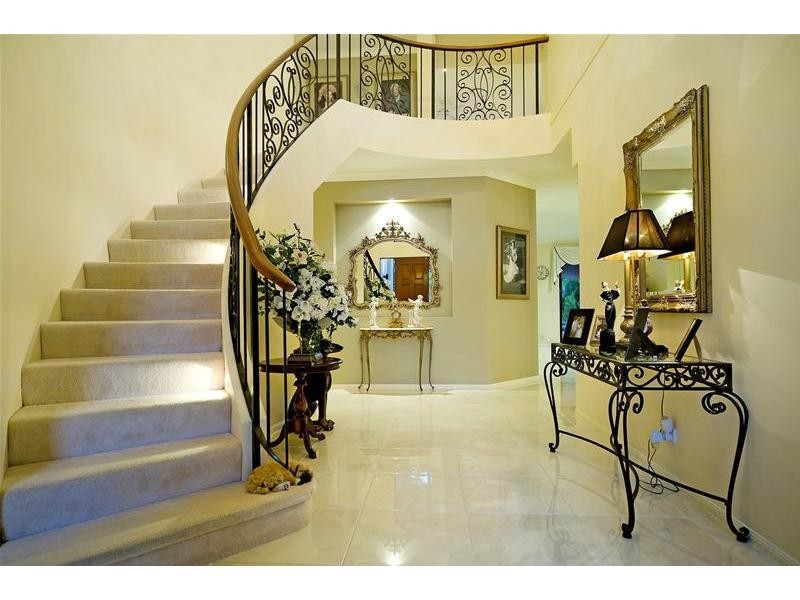 Hope Island QLD 4212