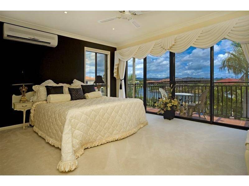 Hope Island QLD 4212