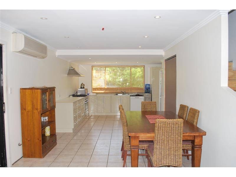 30 Iando Street, Coombabah QLD 4216