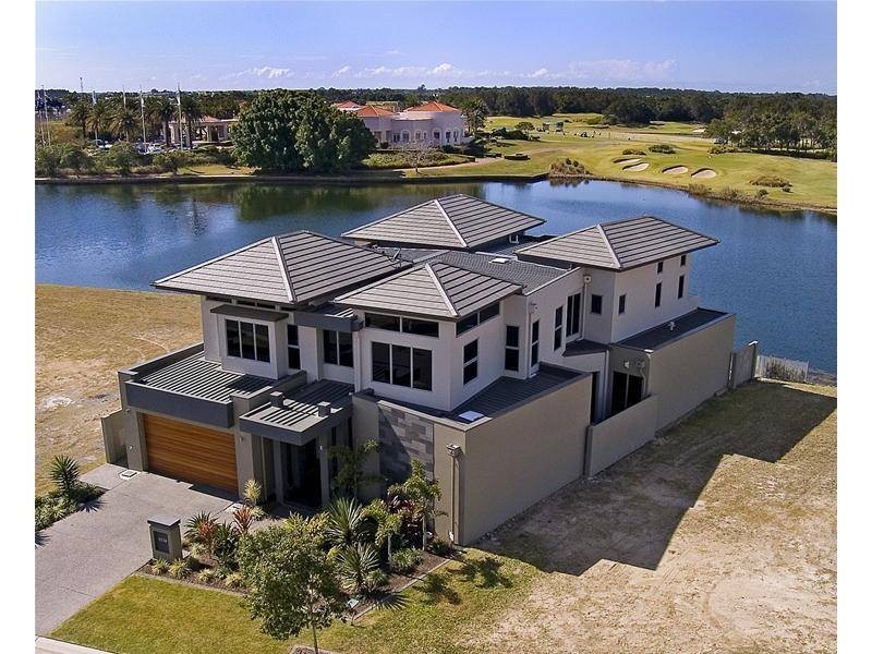 Hope Island QLD 4212