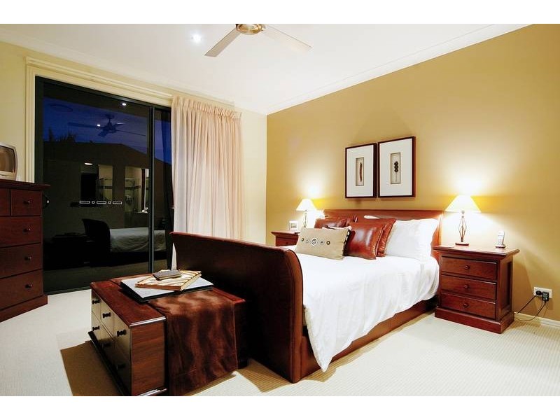 Hope Island QLD 4212