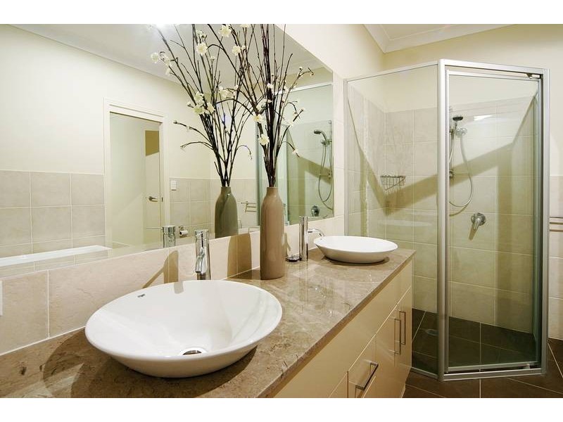 Hope Island QLD 4212