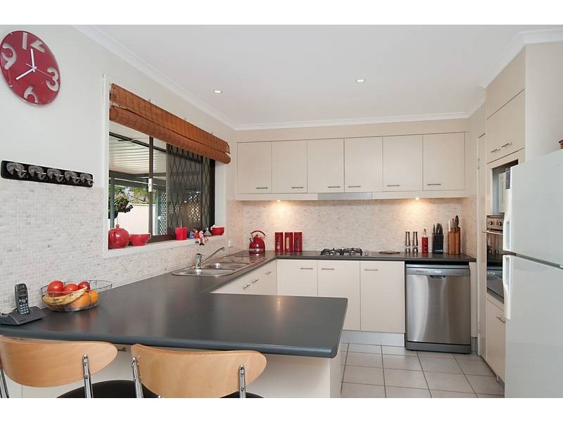 5 Menindee Ave, Coombabah QLD 4216