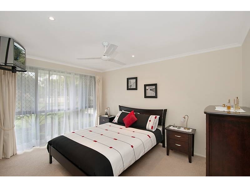 5 Menindee Ave, Coombabah QLD 4216