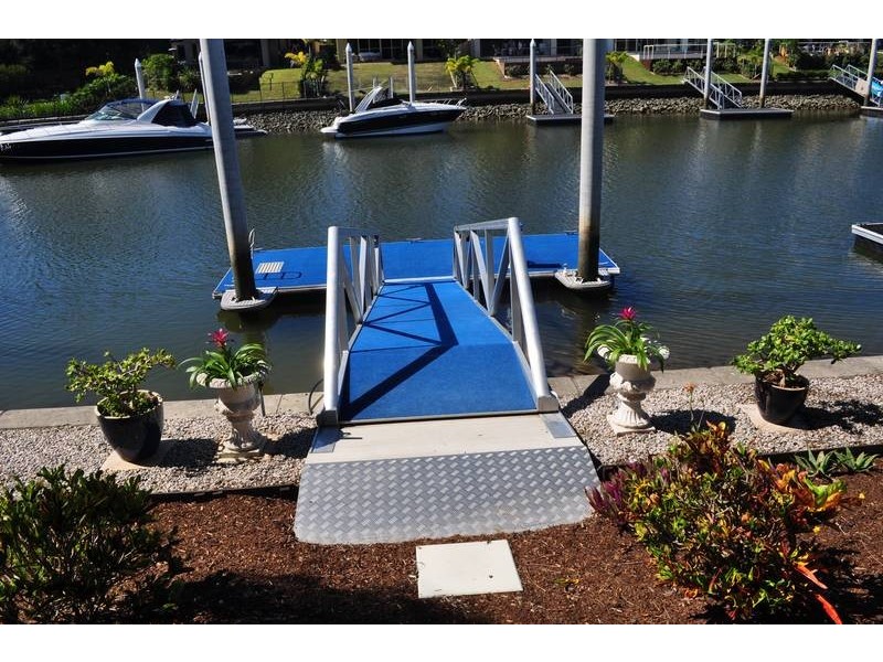 Hope Island QLD 4212