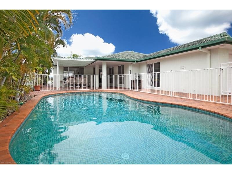 88 Sundance Way, Runaway Bay QLD 4216