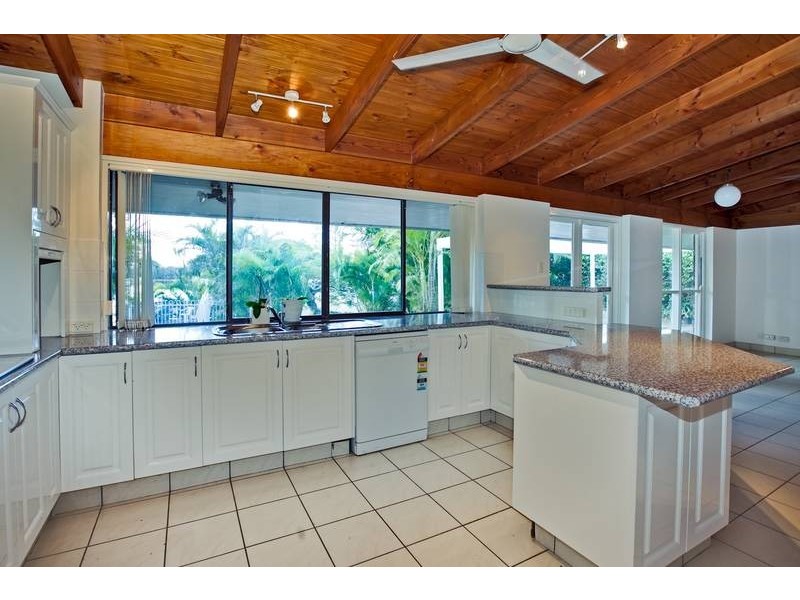 41 Park Avenue, Broadbeach QLD 4218