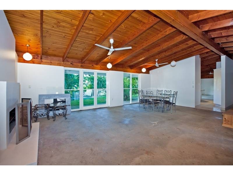 41 Park Avenue, Broadbeach QLD 4218