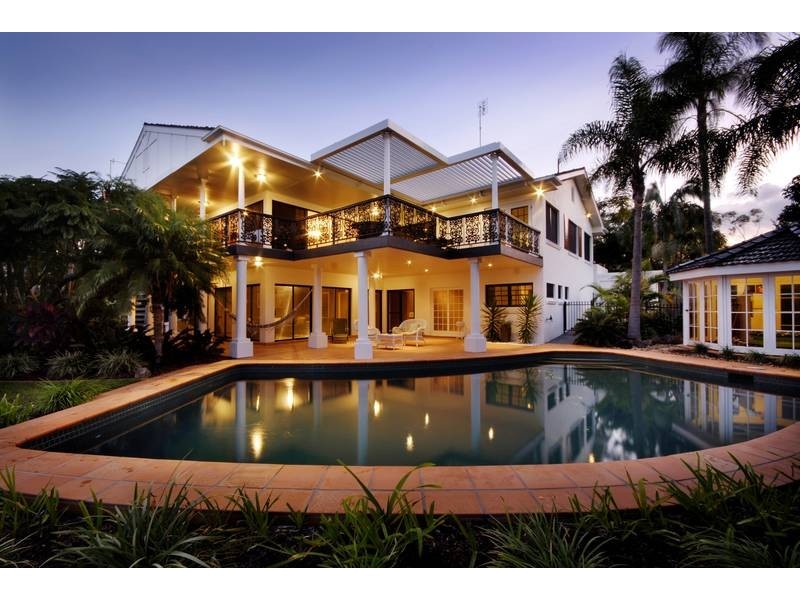 19 Wildash Street, Southport QLD 4215