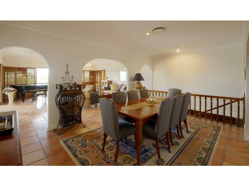 19 Wildash Street, Southport QLD 4215