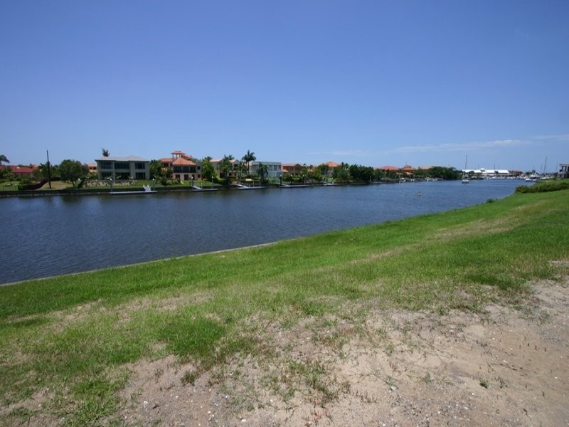 2604 Gracemere Circuit North, Hope Island QLD 4212