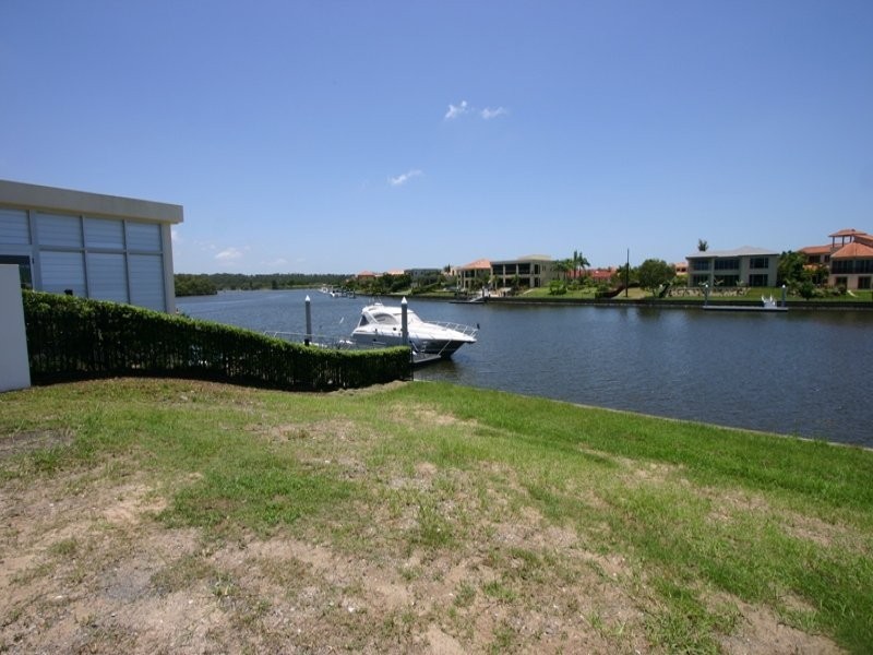 2604 Gracemere Circuit North, Hope Island QLD 4212