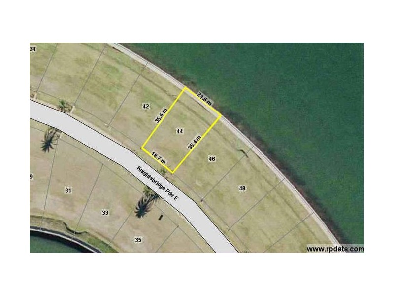 44 Knightsbridge Parade, Sovereign Islands QLD 4216