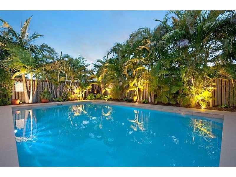 18 Lakeshore Drive, Monterey Keys QLD 4212