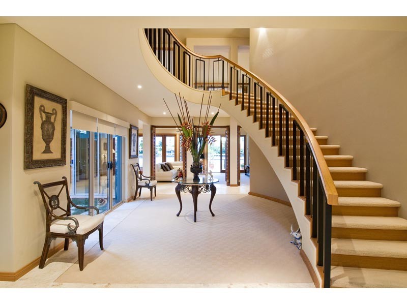 19 Naples Avenue, Surfers Paradise QLD 4217