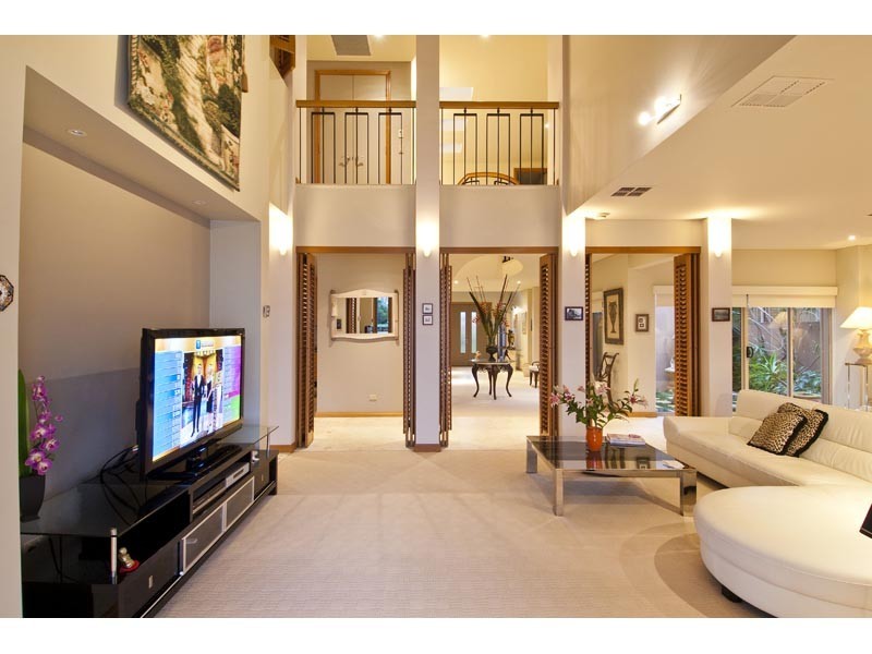 19 Naples Avenue, Surfers Paradise QLD 4217