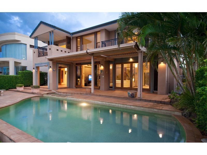 19 Naples Avenue, Surfers Paradise QLD 4217