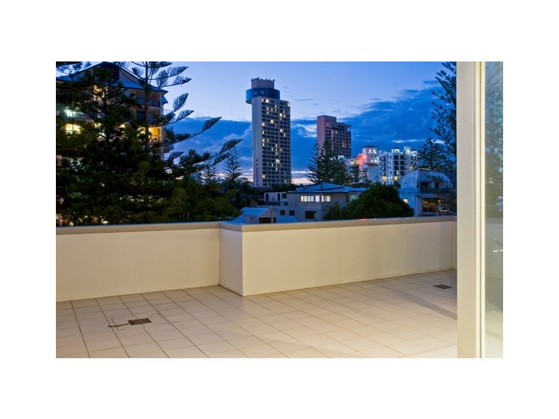 Broadbeach QLD 4218