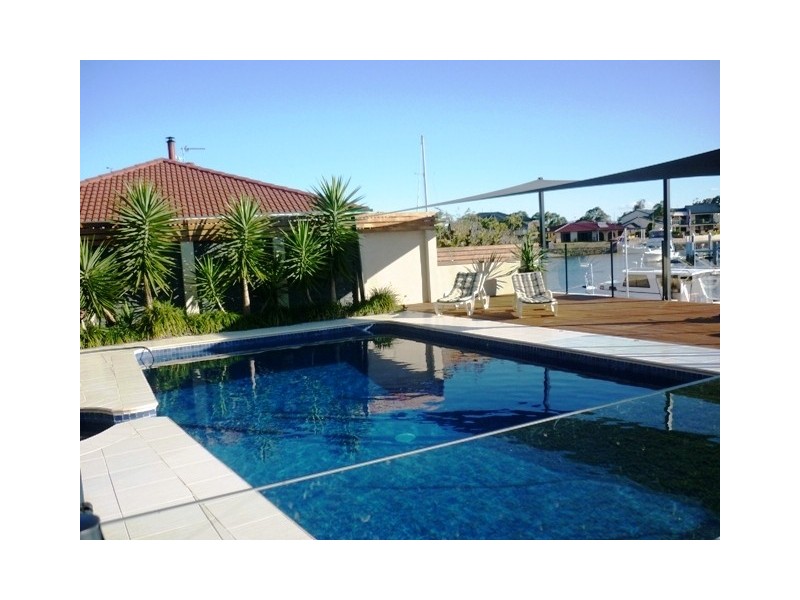 22 Rabaul Avenue, Runaway Bay QLD 4216