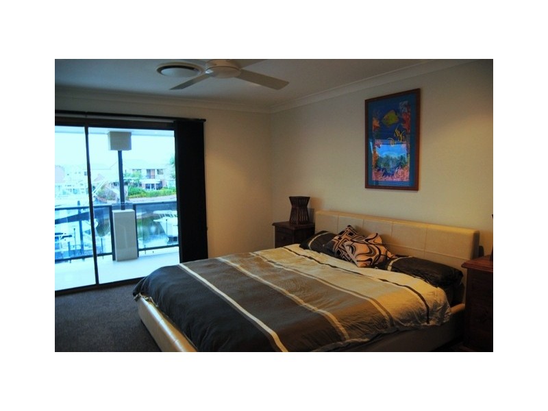 22 Rabaul Avenue, Runaway Bay QLD 4216