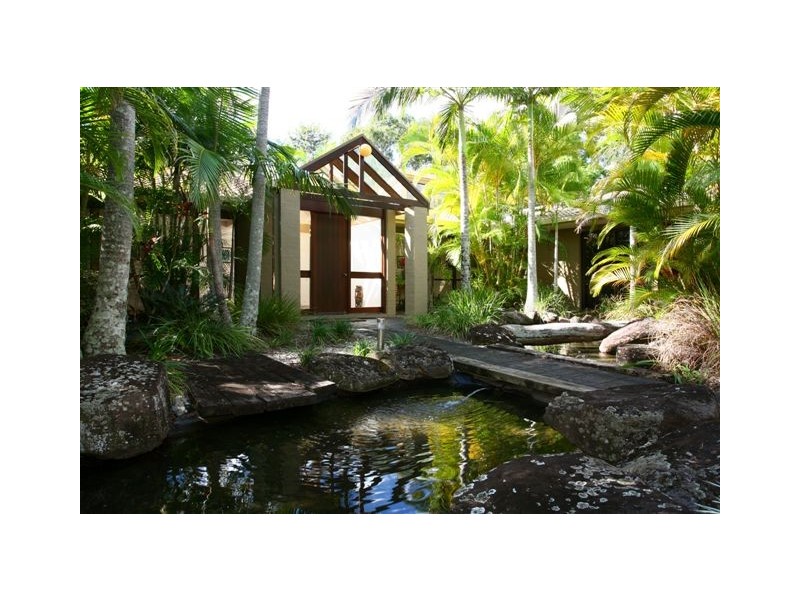 10 Maryland Avenue, Carrara QLD 4211