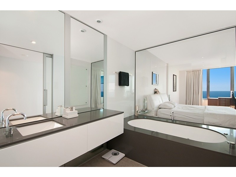 7202/9 Hamilton Avenue, Surfers Paradise QLD 4217