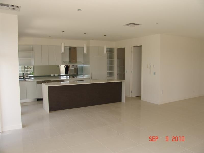 2/7697 Fairway Boulevarde, Hope Island QLD 4212