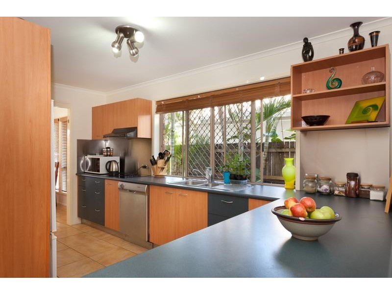 40 Simbai Street, Runaway Bay QLD 4216