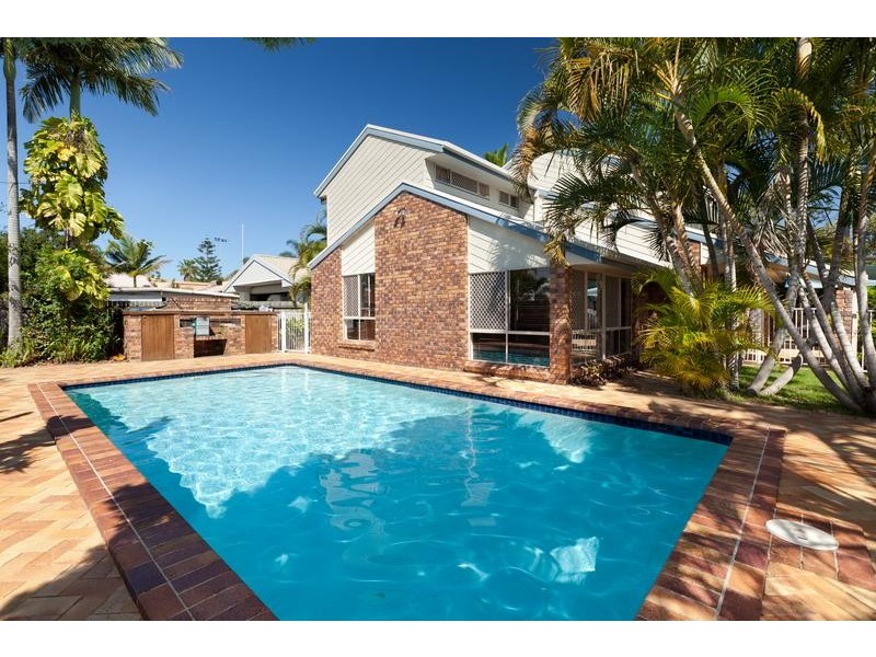 40 Simbai Street, Runaway Bay QLD 4216