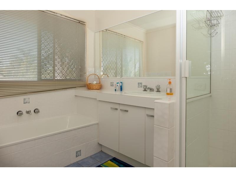 40 Simbai Street, Runaway Bay QLD 4216