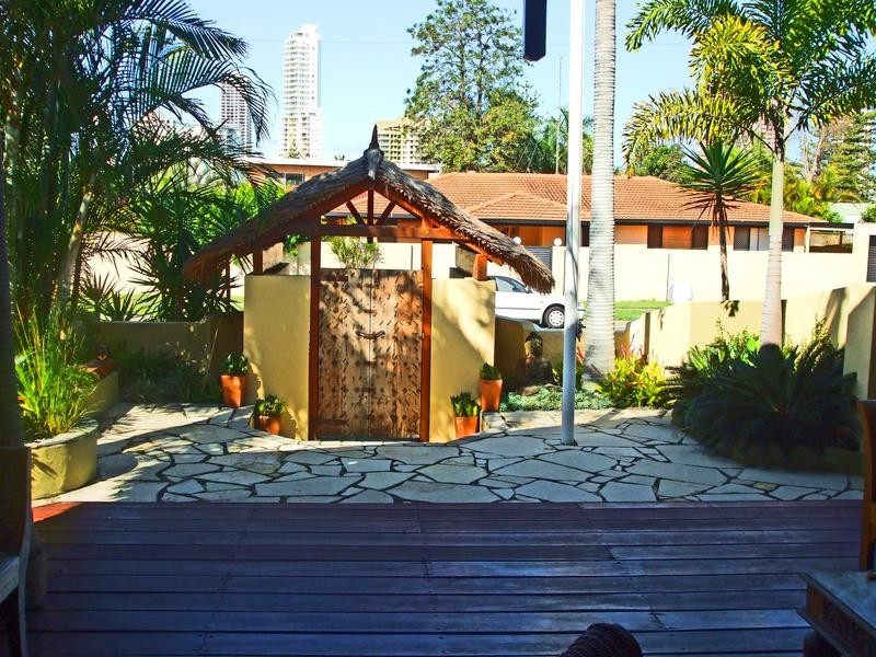 15 Remo Street, Surfers Paradise QLD 4217