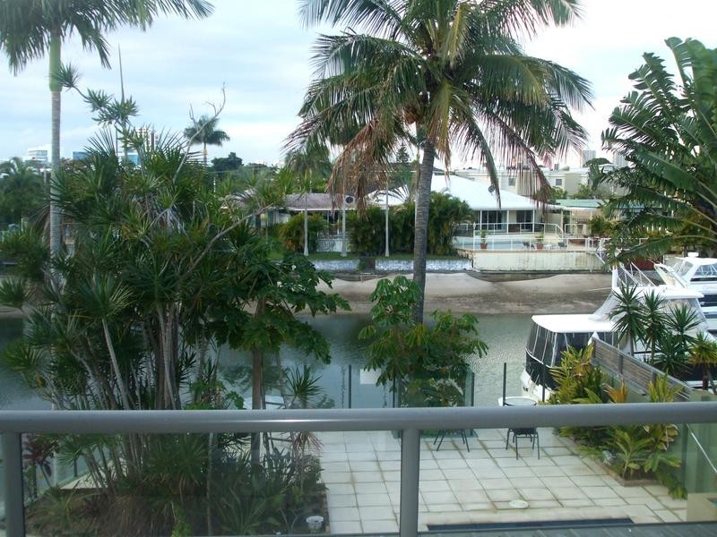 7A Vespa Crescent, Surfers Paradise QLD 4217